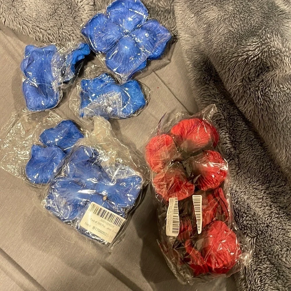 Blue and red fake rose pedals